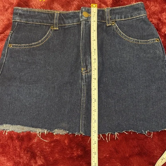 Forever 21 Dark Blue Frayed Hem Mini Skirt - Picture 5 of 8